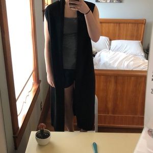 NWOT Sleeveless Knit Cardigan